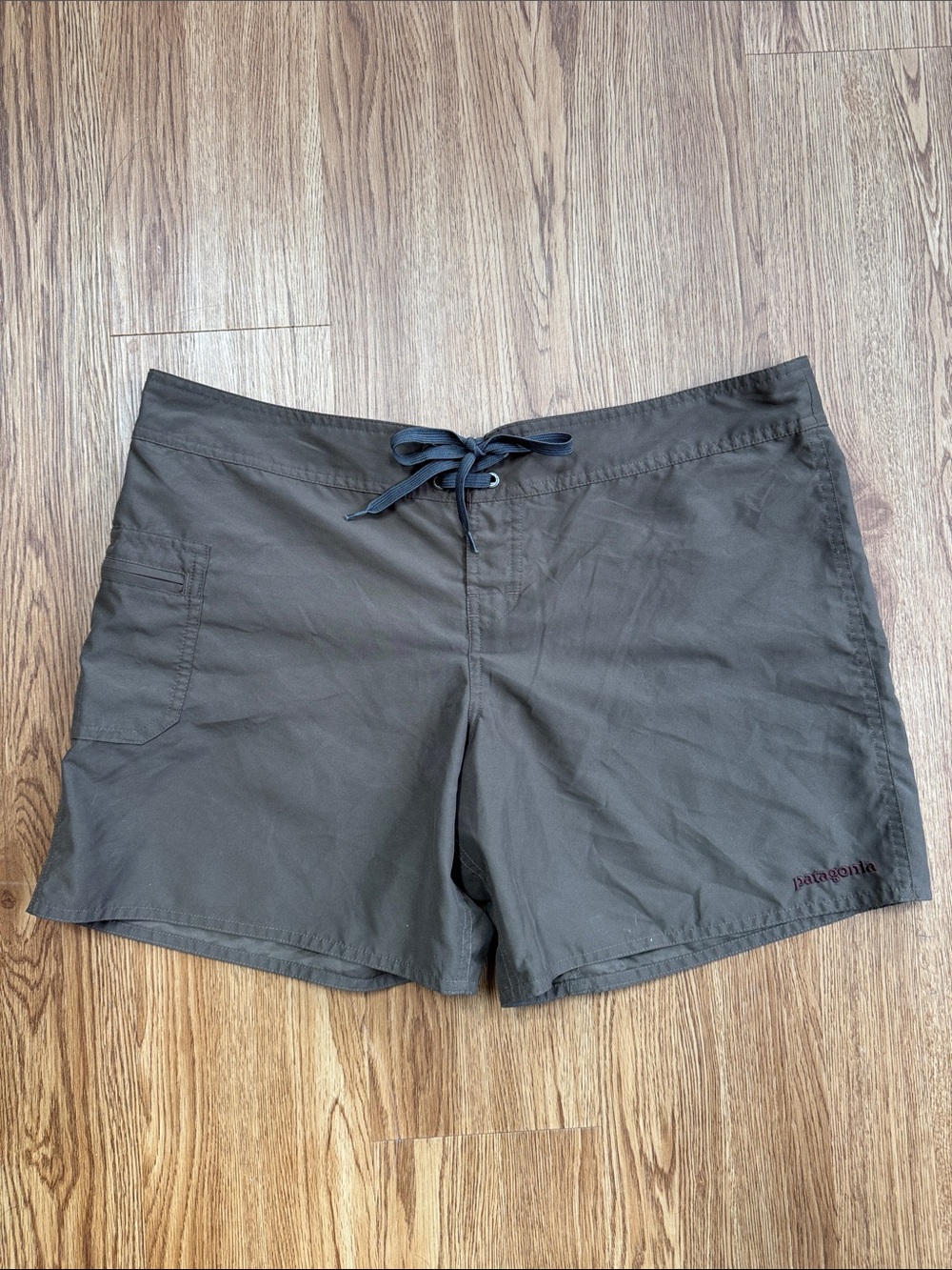 Patagonia Brown Swim Board / Active Shorts